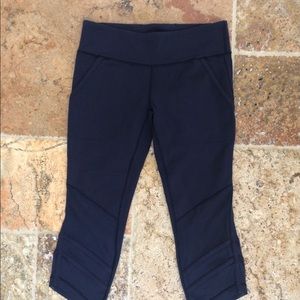 Ivivva Girl’s Navy Blue Cropped Leggings - Size 12